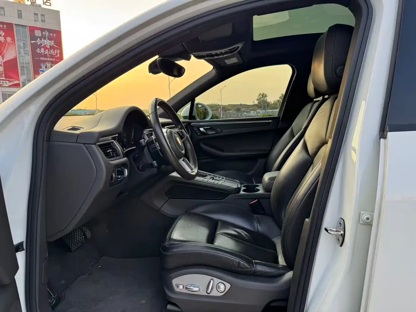 Porsche Macan 2017 Macan 2.0T фото 4
