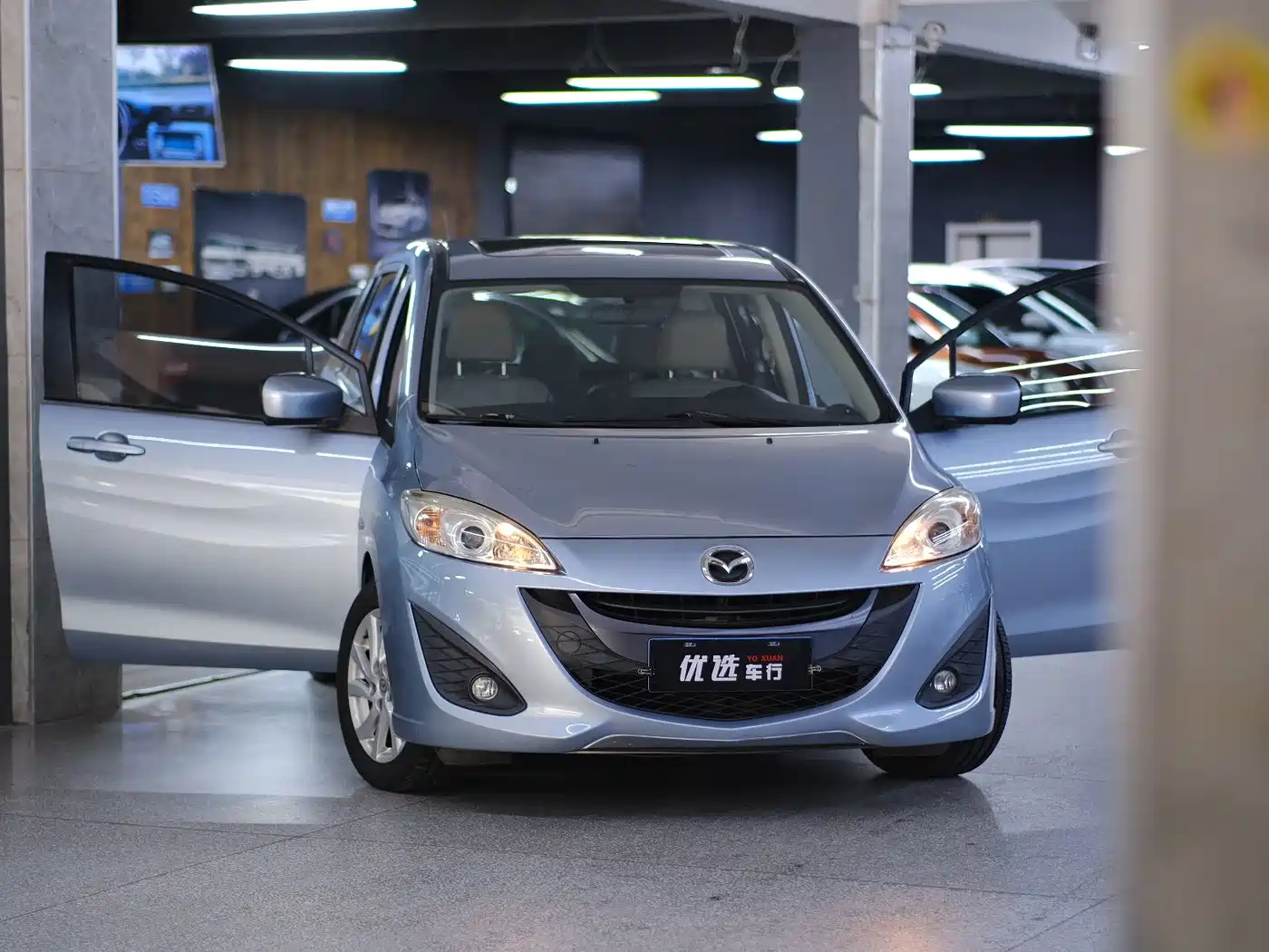 Mazda Mazda5 2012 2011 2.0L Automatic Comfort