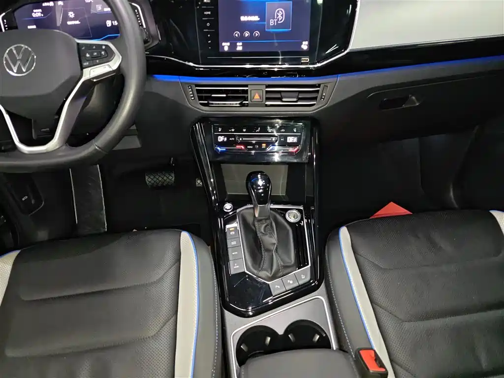 Volkswagen Tayron GTE Plug-in Hybrid 2020 1.4T Premium фото 14