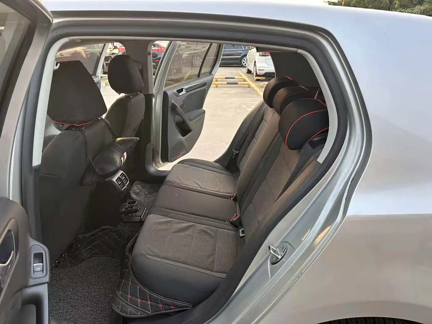 Volkswagen Golf 2012 1.6 Automatic Comfort Type фото 5