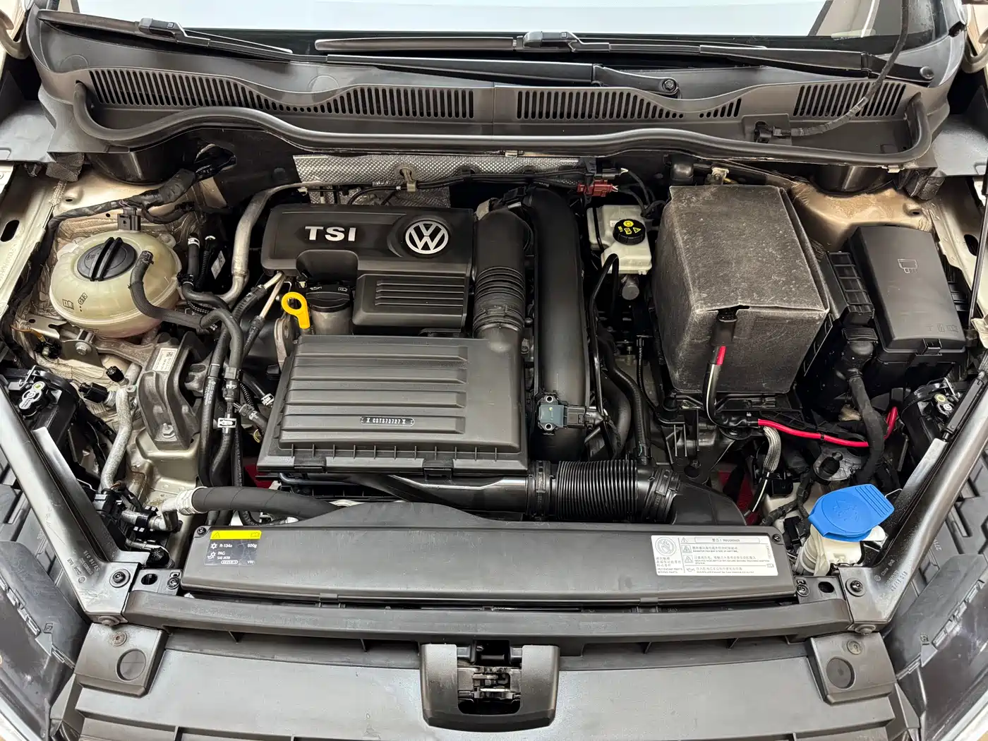 VOLKSWAGEN GOLF*JIAYU