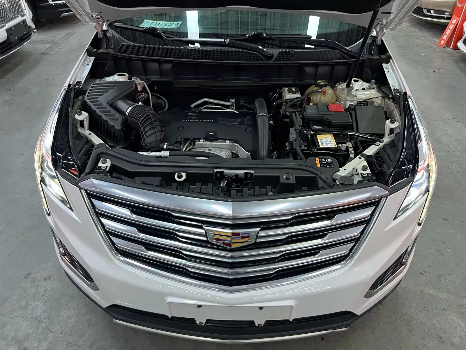 Photo 18 - Cadillac XT5