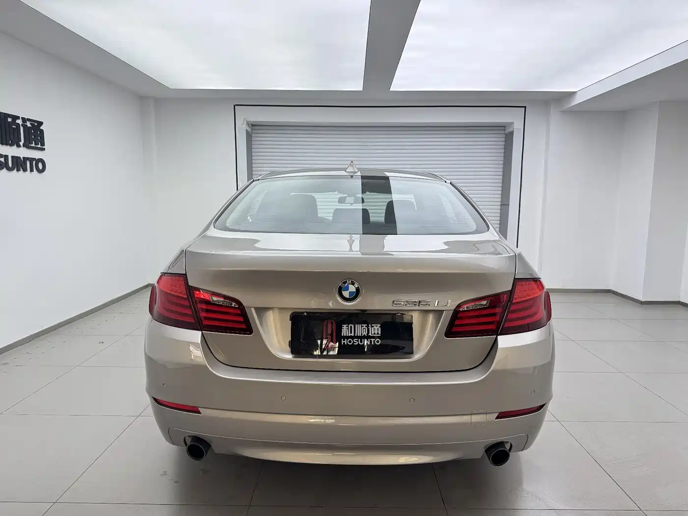 BMW 5 Series 2013 535Li Leadership фото 8