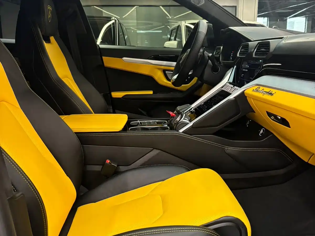 Lamborghini Urus 2023 2021 4.0T V8