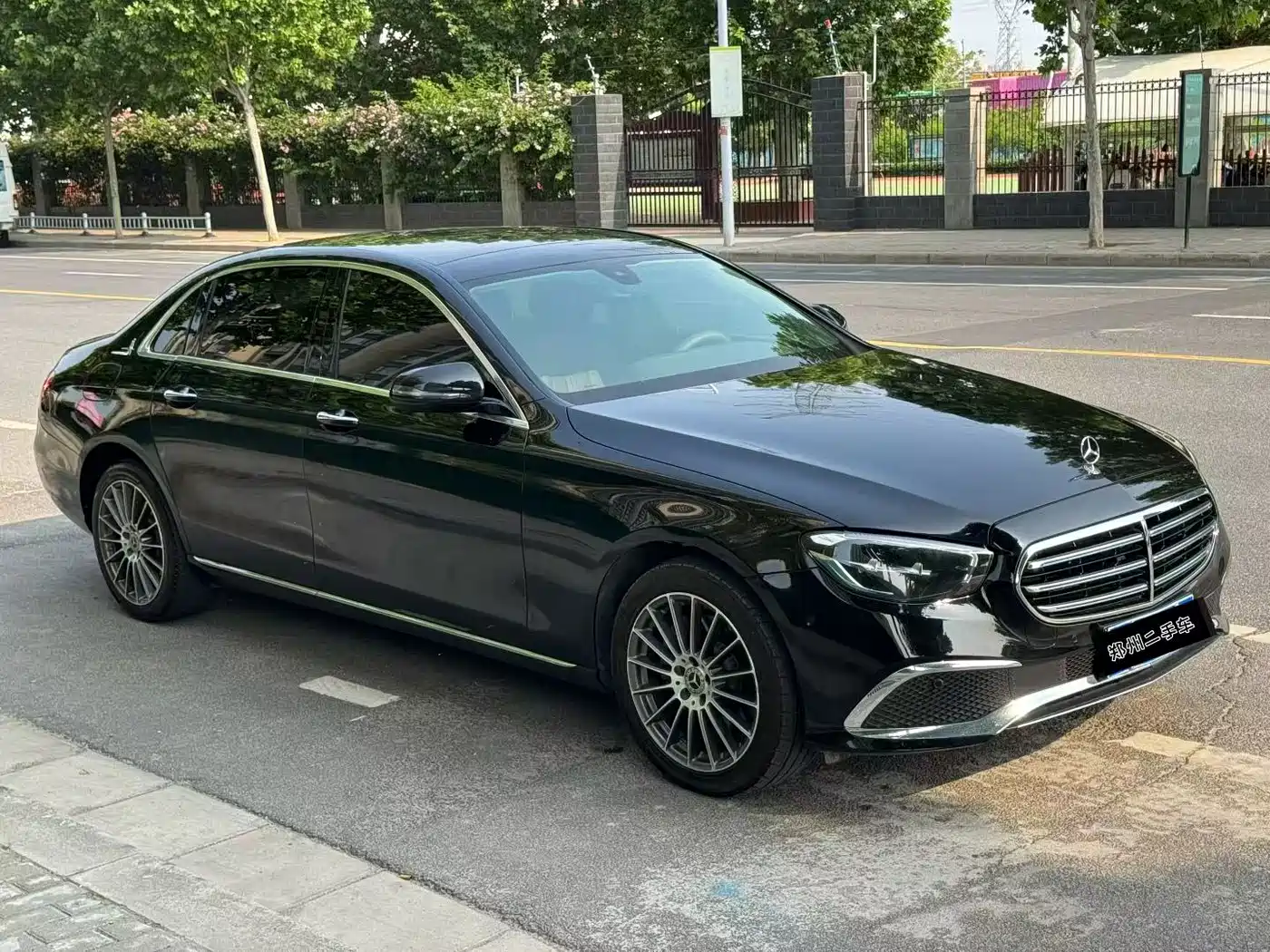 Mercedes-Benz E-Class 2021 E 260 L фото 3