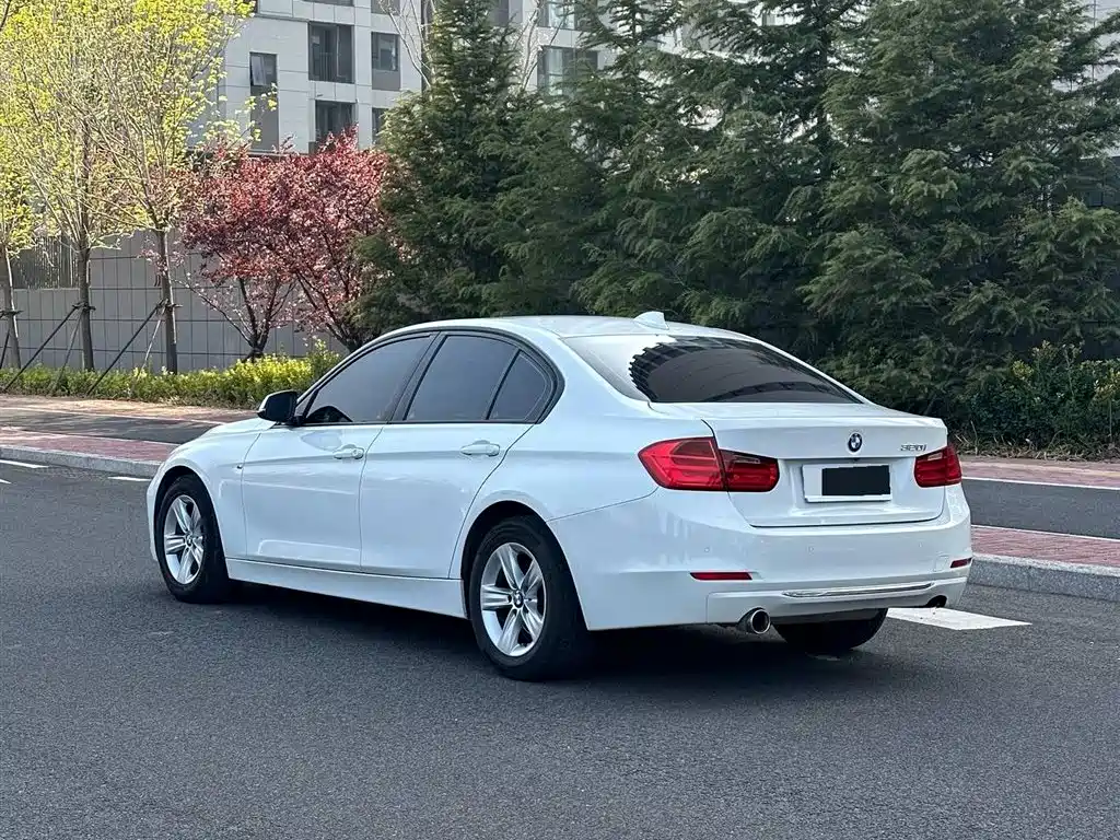 BMW 3 Series 2014 320i Sport Design Package фото 5