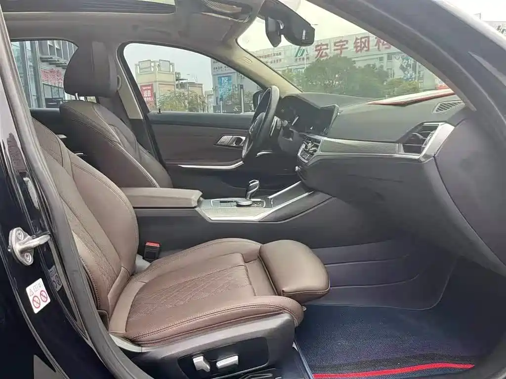 BMW 3 Series 2022 Facelift 325Li M Sport Shadow Edition фото 23