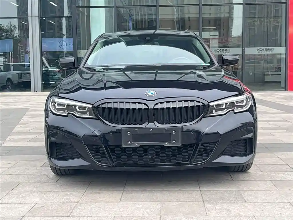 BMW 3 Series 2022 Facelift 325Li M Sport Shadow Edition фото 2
