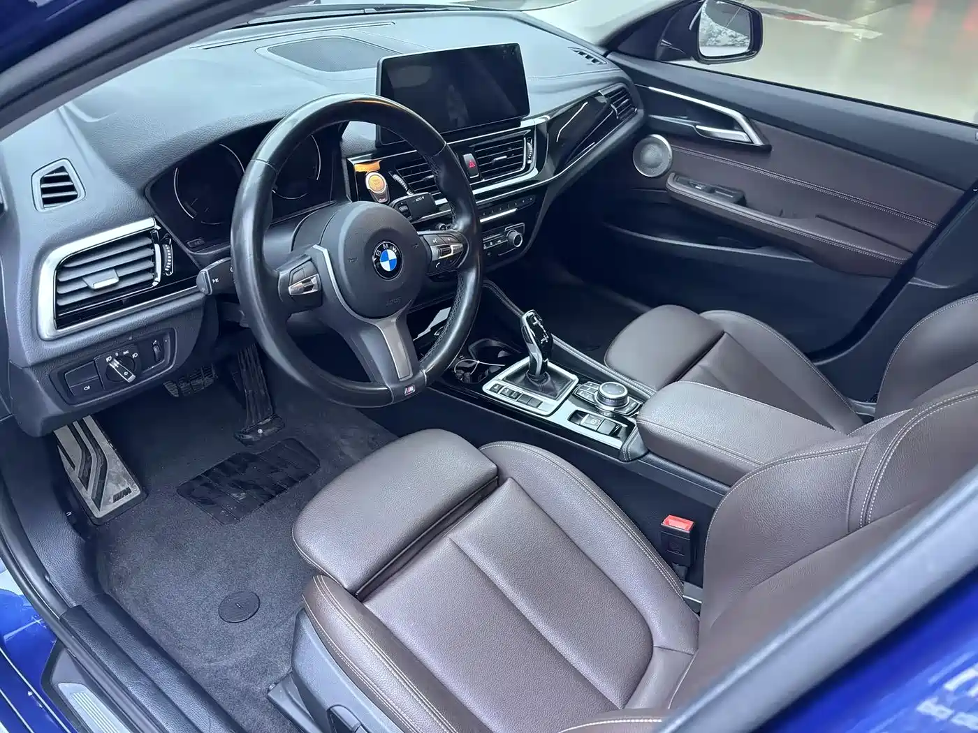 BMW 1 Series 2021 120i M Sport Shadow Edition фото 21