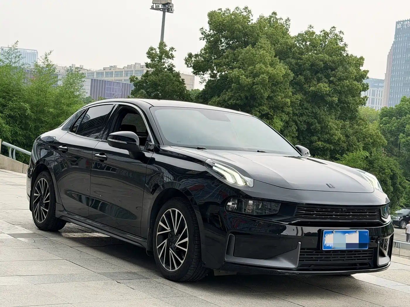 Lynk & Co 03 2021 1.5TD DCT Jin Champion Edition фото 4