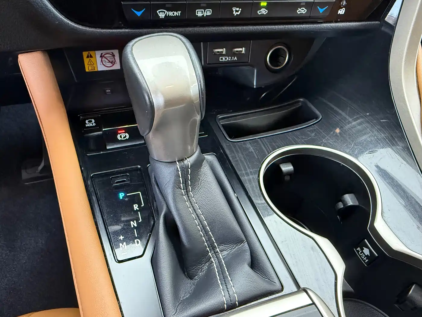 Lexus RX 2020 300 4WD Elegance Edition China VI фото 8