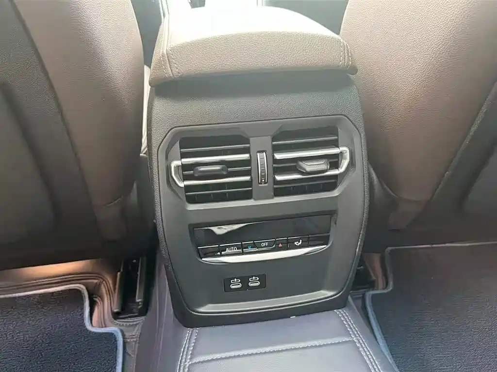 BMW 3 Series 2022 Facelift 325Li M Sport Shadow Edition фото 18