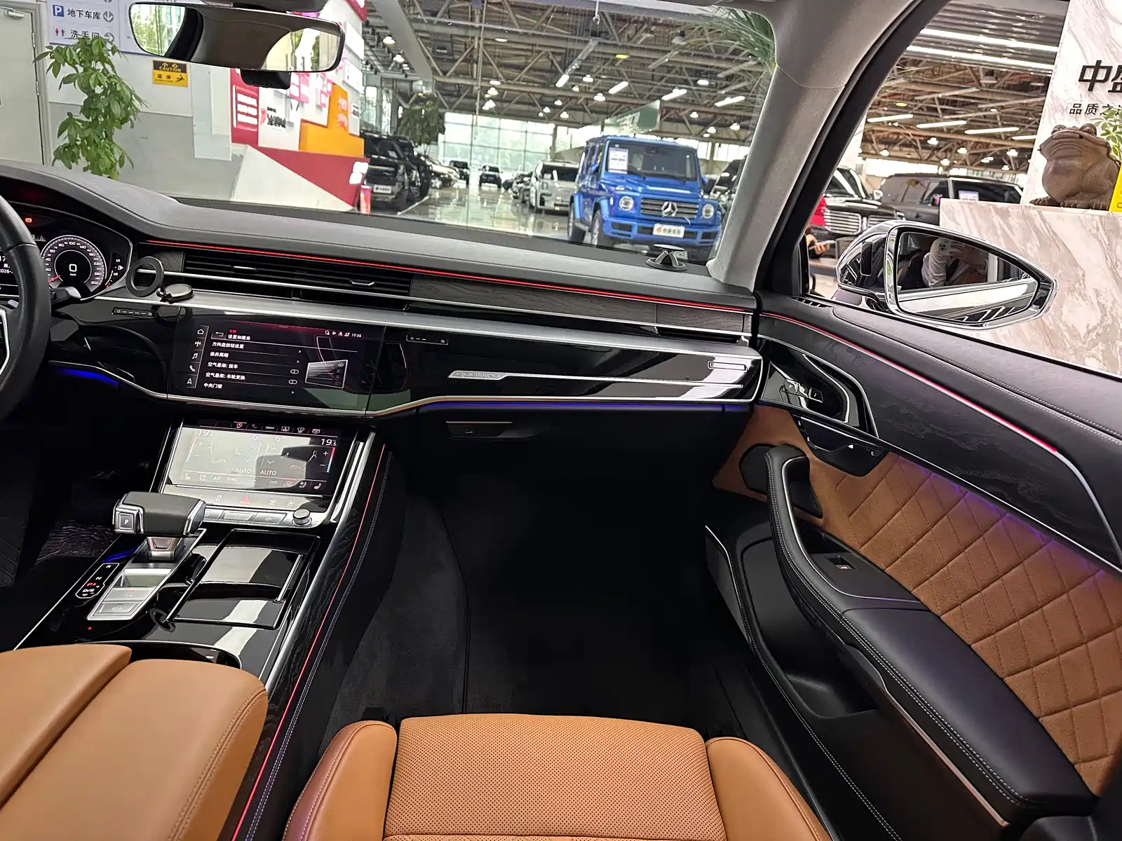 Фото 31 - Audi A8