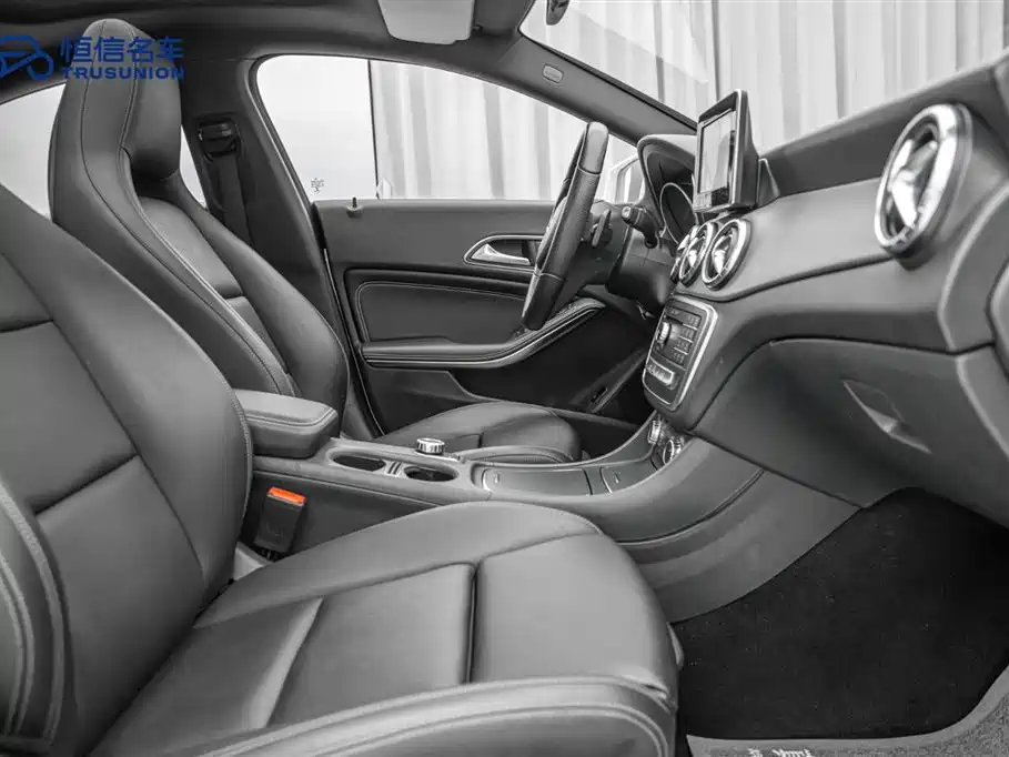 Mercedes-Benz CLA (Import) 2016 CLA 200 Sport фото 19