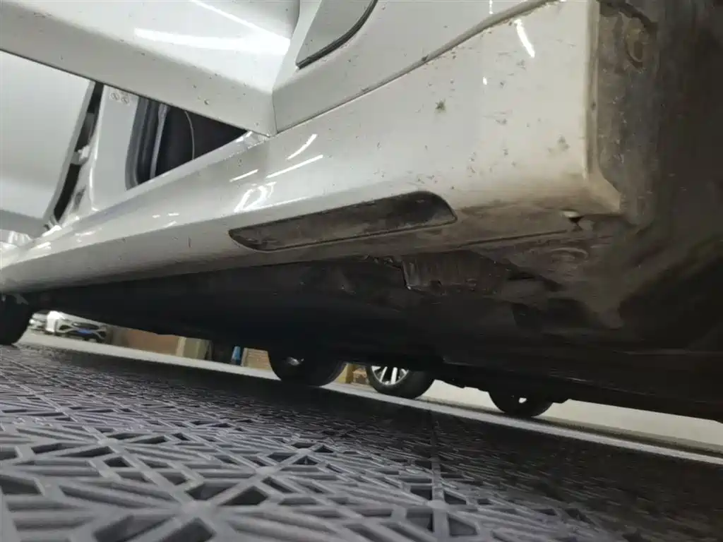 BMW 5 Series New Energy 2022 Facelift 535Le M Sport Package фото 21