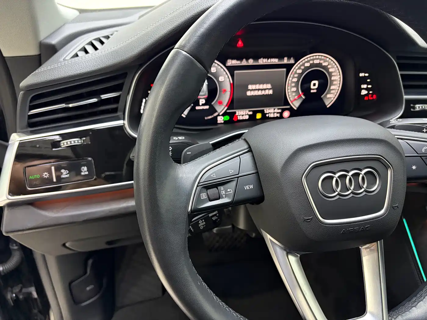 Audi Q8 2023 55 TFSI Luxury Sport фото 13