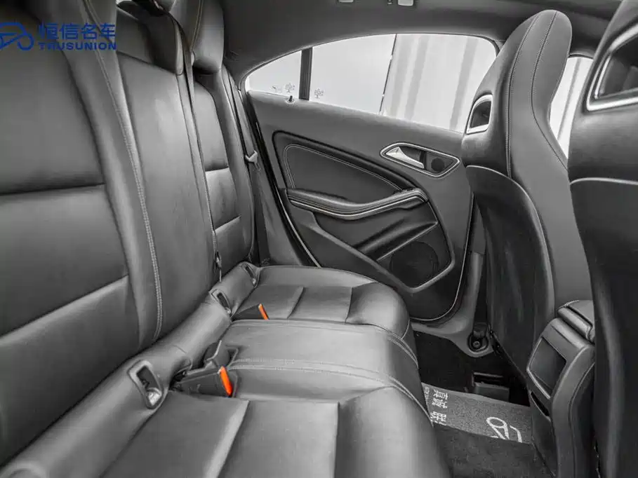 Mercedes-Benz CLA (Import) 2016 CLA 200 Sport фото 16