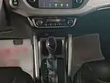 Фото 13 - Geely Vision X3