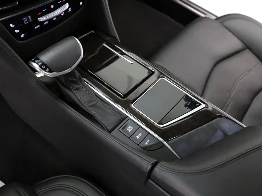 Фото 12 - Cadillac CT6