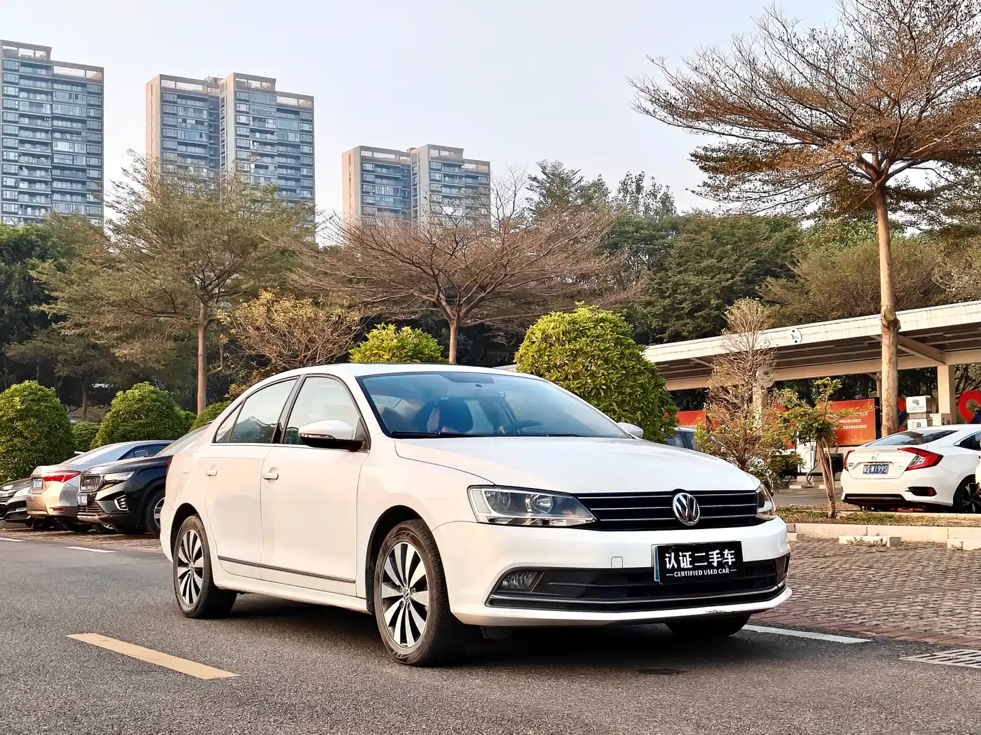 Volkswagen Sagitar 2017 230TSI Automatic Comfort фото 3