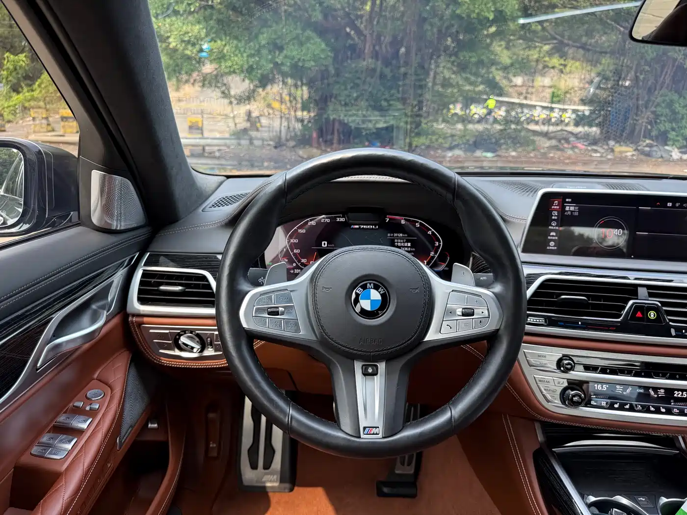 BMW 7 Series 2019 M760Li xDrive V12 Sport Package фото 10