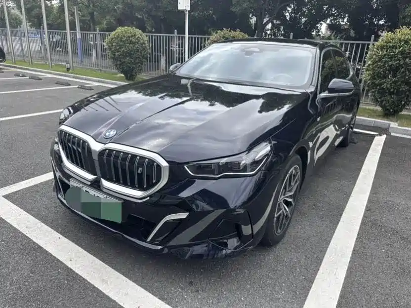 BMW i5 2024 eDrive 35L M Sport Package