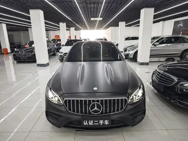 MERCEDES-BENZ E CLASS