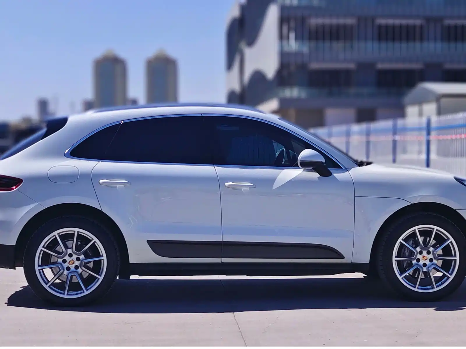 Photo 7 - Porsche Macan