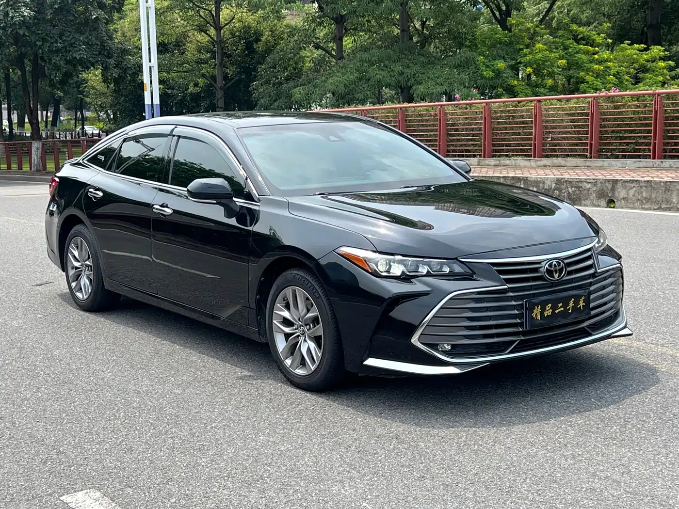 Toyota Avalon 2021 2.5L Luxury Edition фото 3