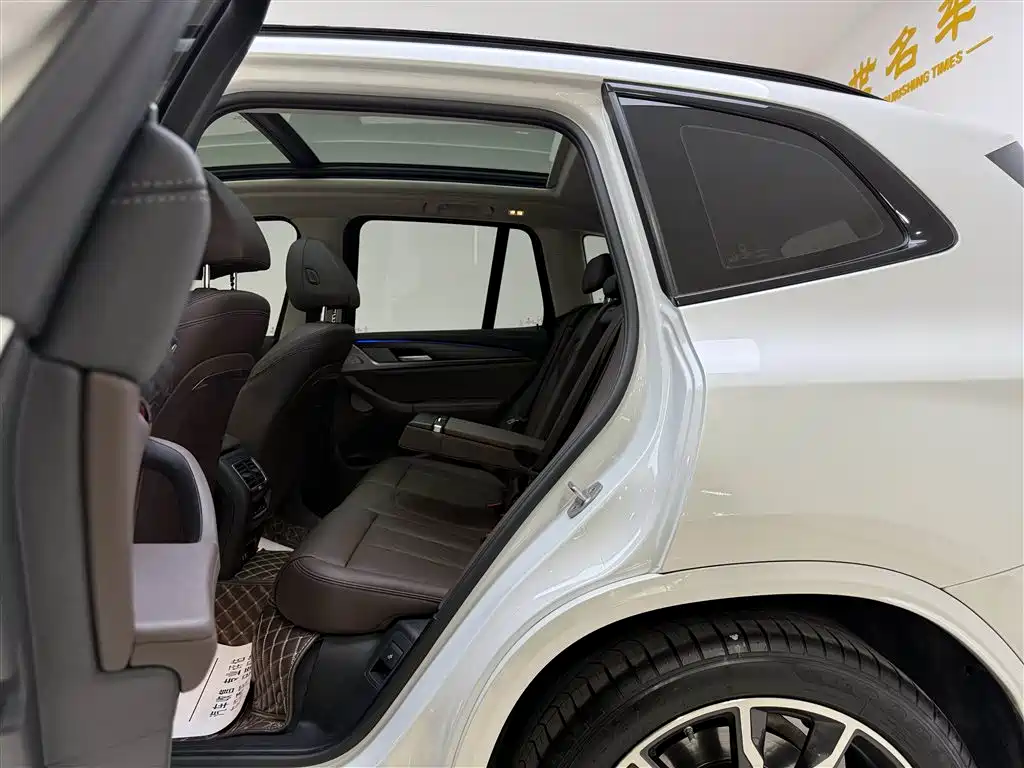 BMW X3 2022 Facelift xDrive30i Leading M Shadow Edition фото 6