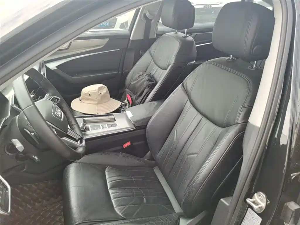 Audi A6L 2021 45 TFSI quattro Exclusive Elegance фото 22