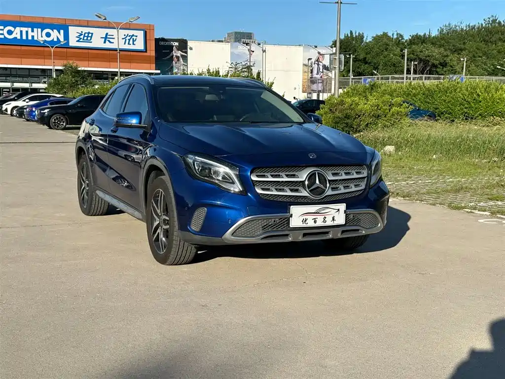 Mercedes-Benz GLA 2017 GLA 200 Fashion фото 3