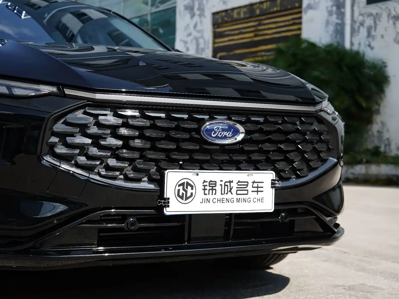 Ford Mondeo 2024 2023 EcoBoost 245 Luxury
