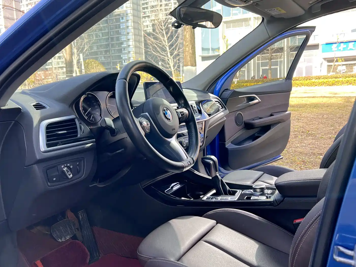 BMW 1 Series 2019 118i M Sport Package фото 10