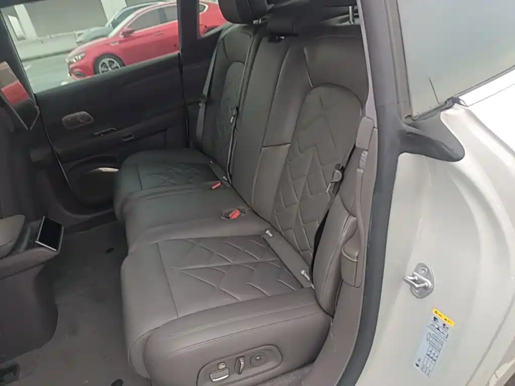 NIO ET7 2025 2024 75kWh Executive Signature Edition