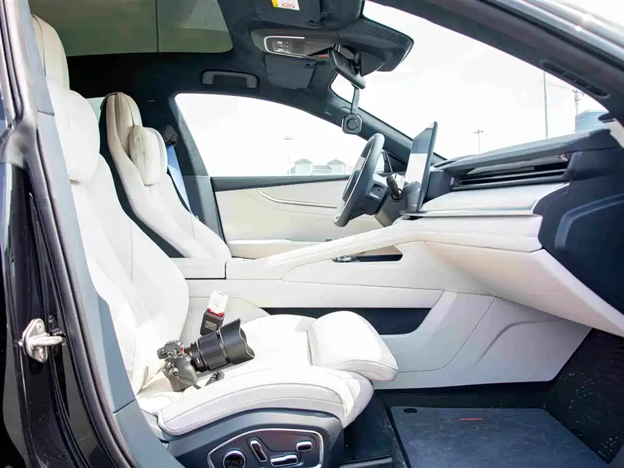 ZEEKR EXTREME KRYPTON 001