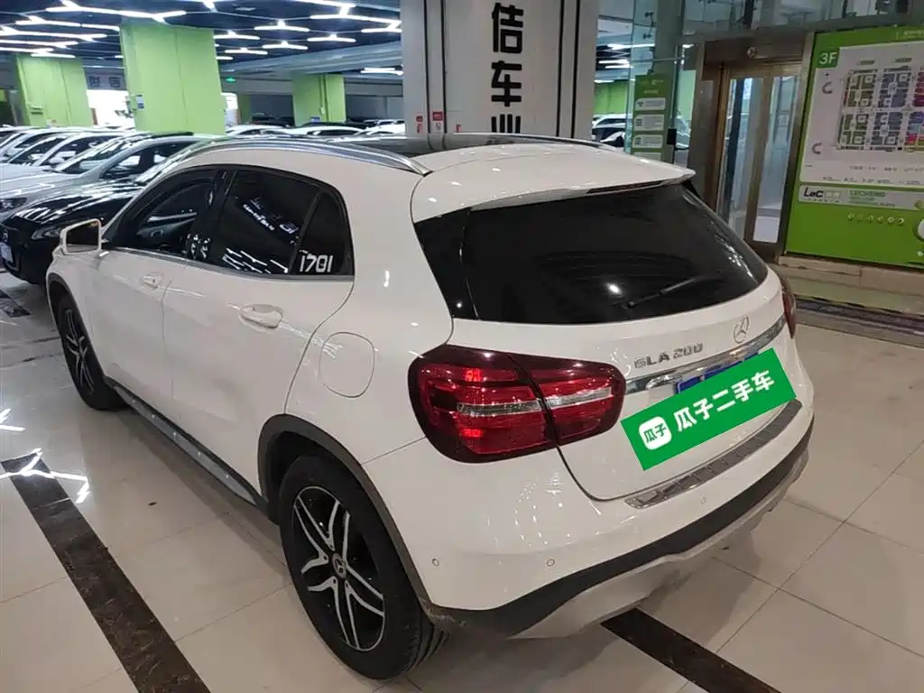 Mercedes-Benz GLA 2017 GLA 200 Fashion фото 5