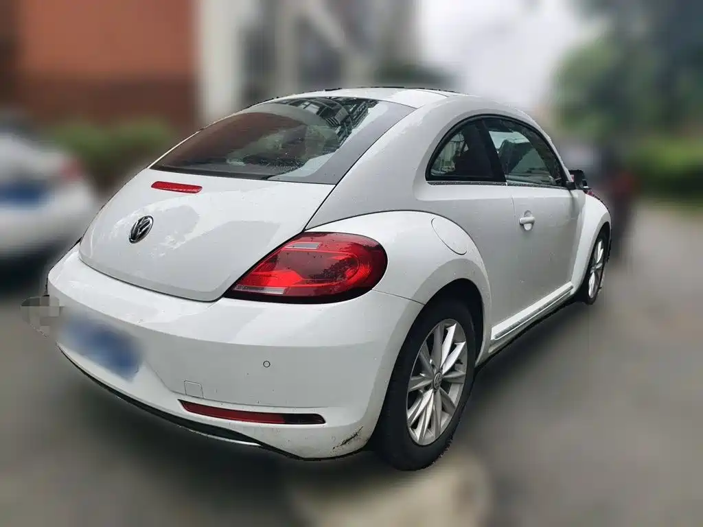 Фото 4 - Volkswagen Beetle