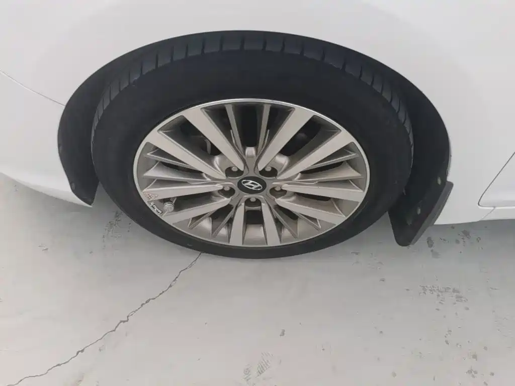 Hyundai Mistra 2019 2017 1.8L Automatic Smart GLS (China V)