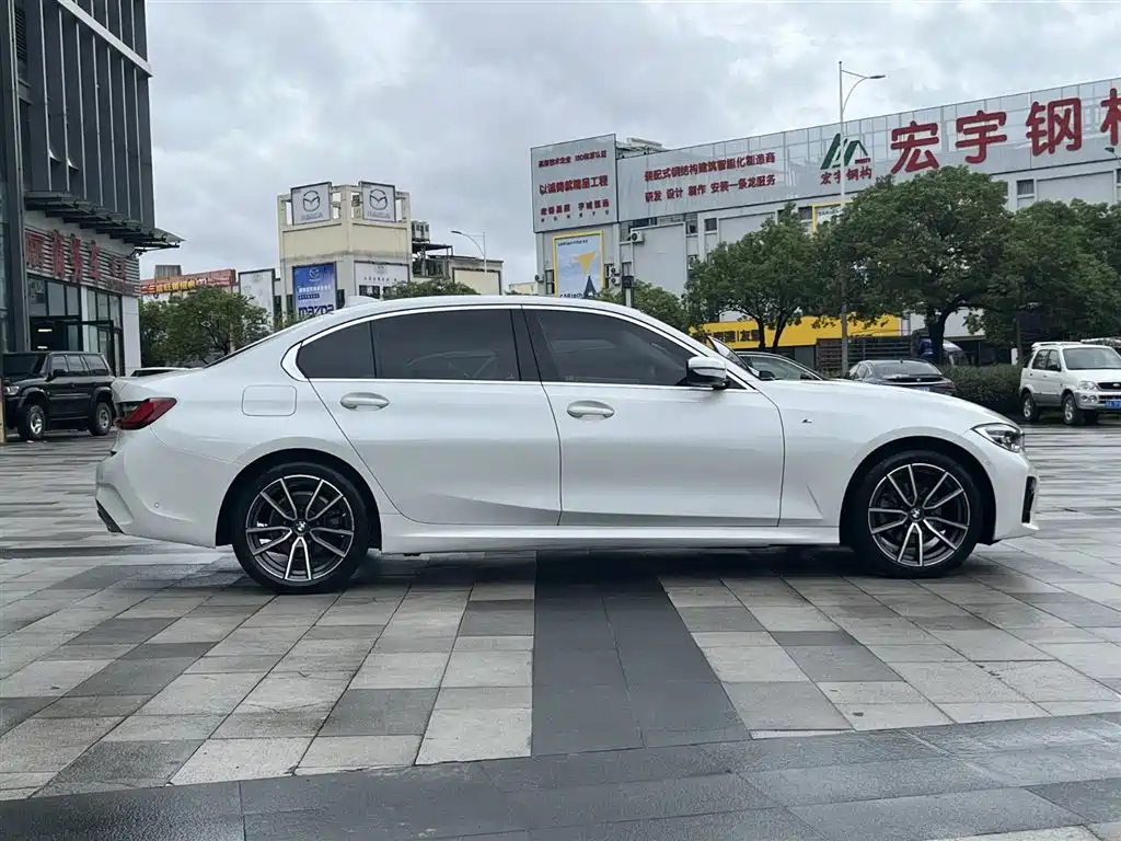 BMW 3 Series 2022 Facelift 325Li M Sport Package фото 4