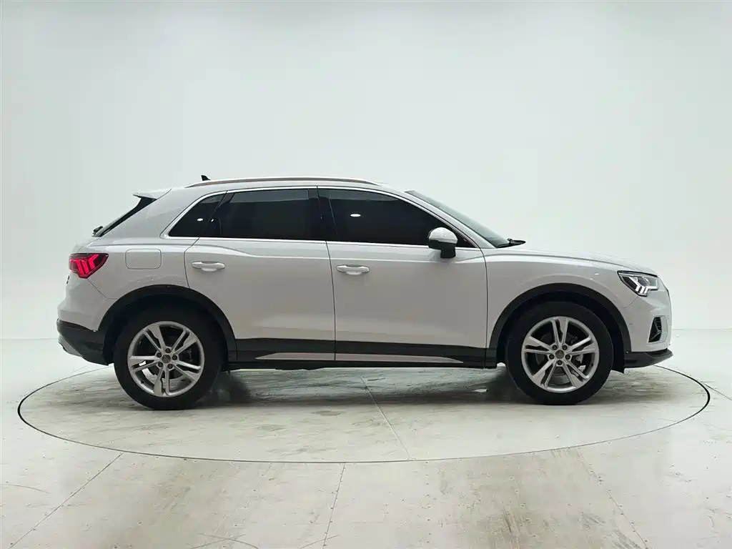 Audi Q3 2021 35 TFSI Fashion Elegance фото 9