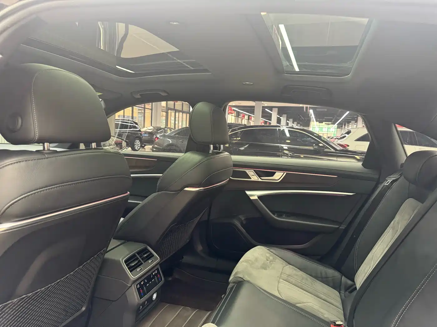 Audi A6L 2023 45 TFSI quattro Premium Dynamic фото 17