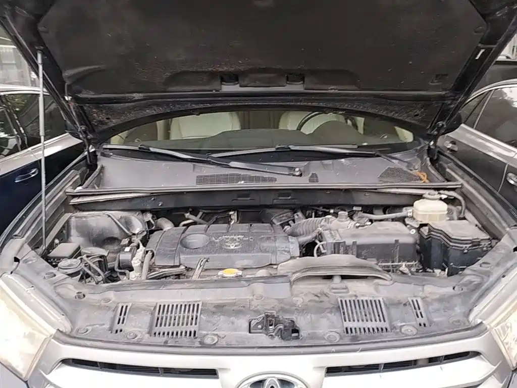 Toyota Highlander 2012 2.7L 2WD 7-Seater Luxury Edition фото 20