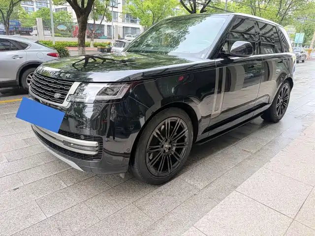  Land Rover Range Rover 2023 3.0 L6 360PS Golden Age Edition