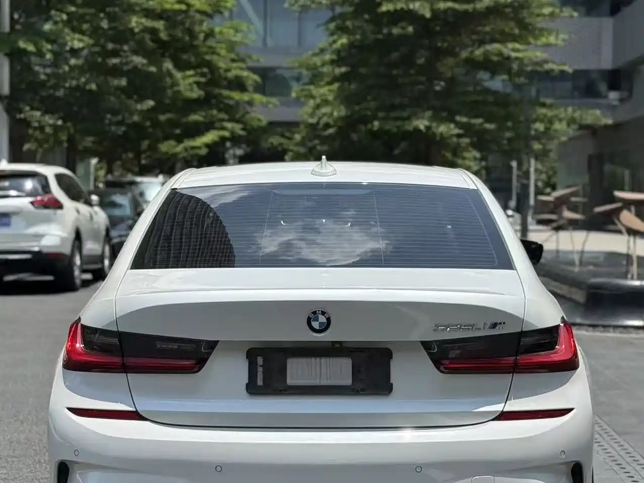 BMW 3 Series 2020 325Li M Sport Package фото 10