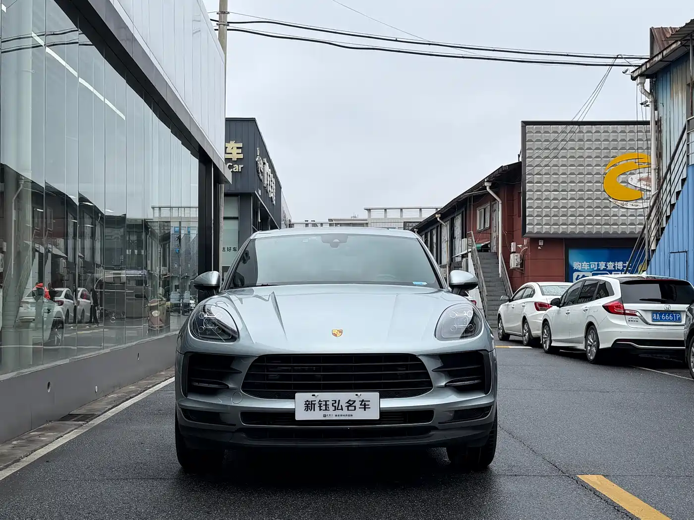 Porsche Macan 2018 Macan 2.0T фото 4