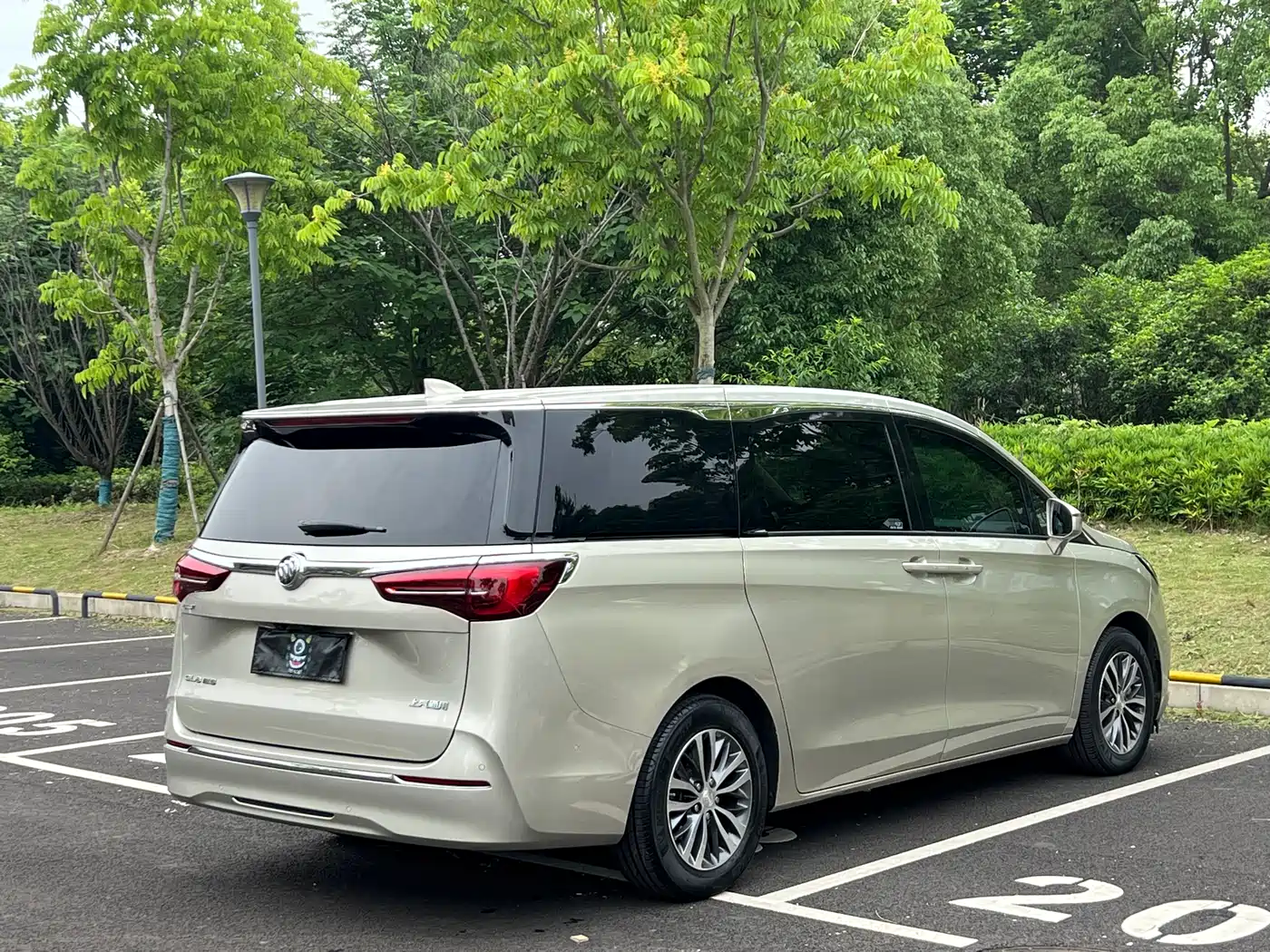 Buick GL8 2020 Model ES Landglory 653T Premium фото 15