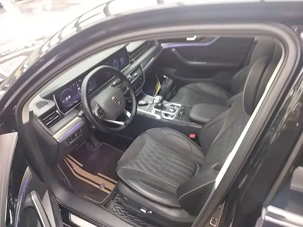 Hongqi HS5 2022 Facelift 2.0T Smart Flag Enjoyment Edition фото 16