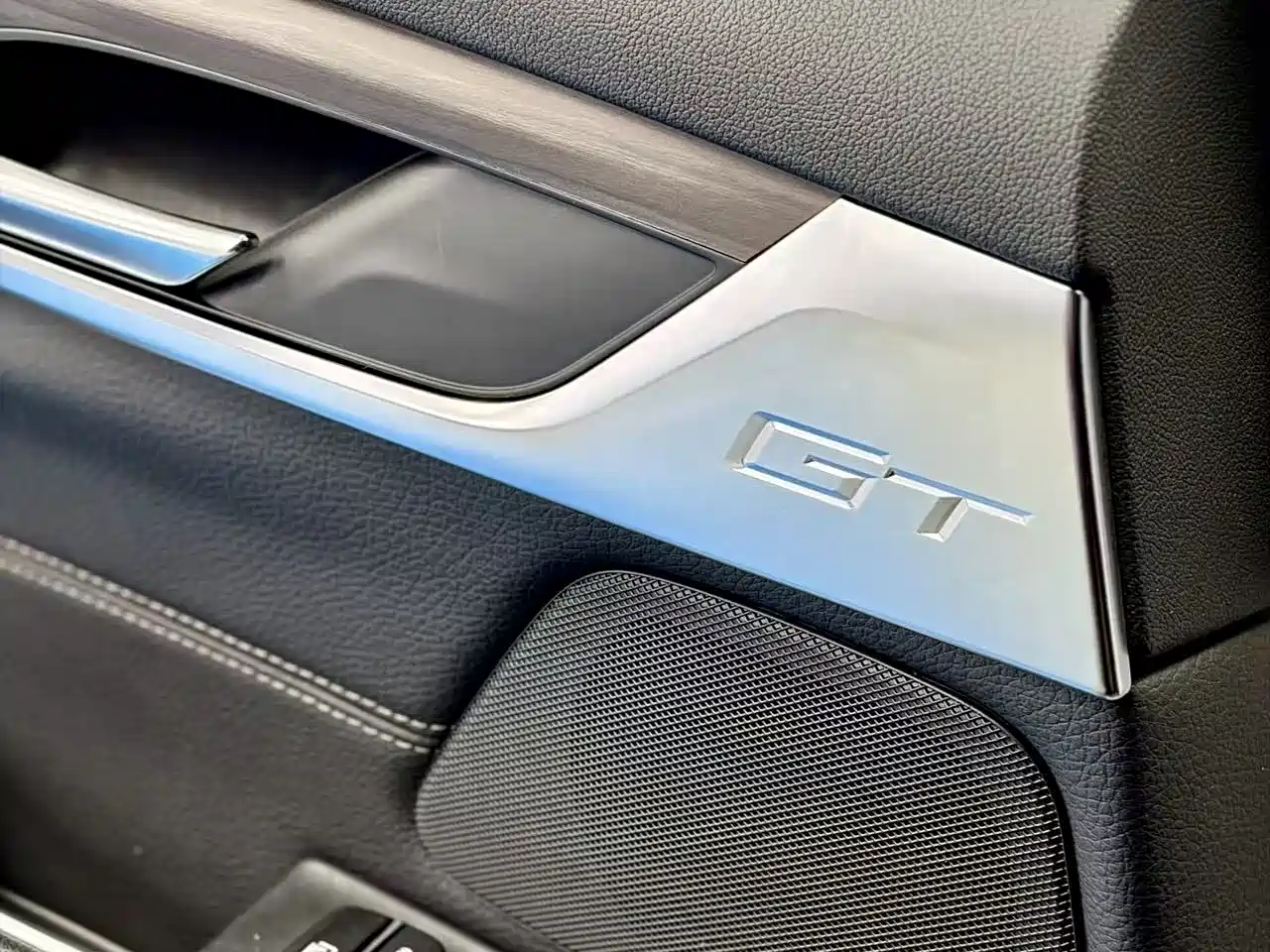 BMW 6 Series GT 2018 630i M Sport Package фото 14