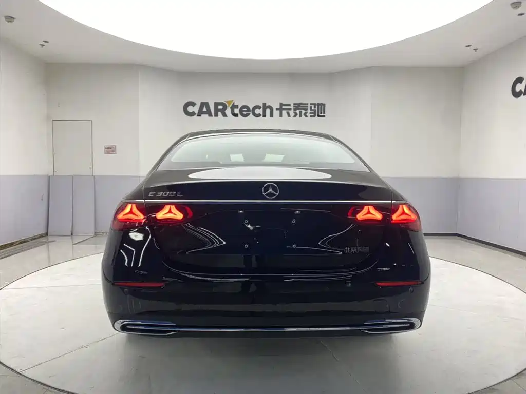 Mercedes-Benz E-Class 2026 E 300 L Luxury фото 6